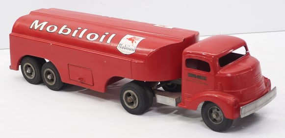 Smith Miller Mobilgas fuel tanker truck