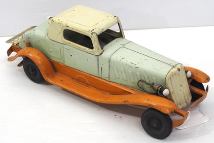 1932 Pierce Arrow wind-up car