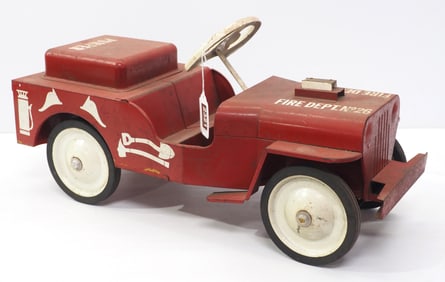 Structo Fire Dept. No.26 Pumper ride-on Jeep