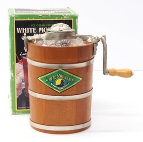White Mountain Junior ice cream freezer