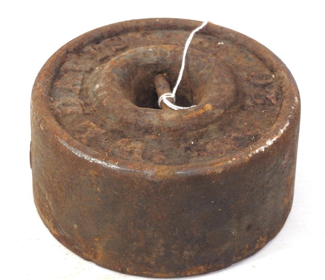 W.L. Davis cast iron horse tie: W.L. Davis cast iron horse tie, 20 lbs