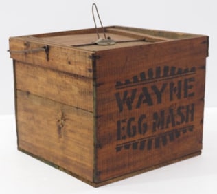 Wayne Egg Mash egg crate