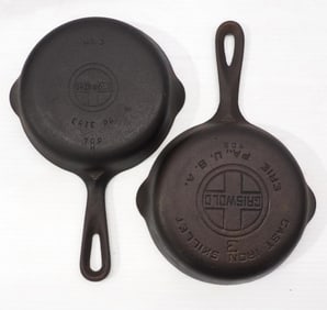 (2) Griswold #3 skillets