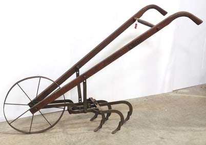 Ohio Cultivator Company "The Skaboo" cultivator