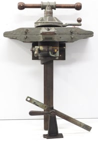 Emmert pattern makers vise for woodworking