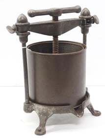 Classic No.2 4-quart Fruit & Lard Press