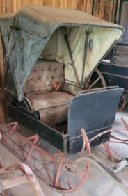 1-horse sleigh with auto top