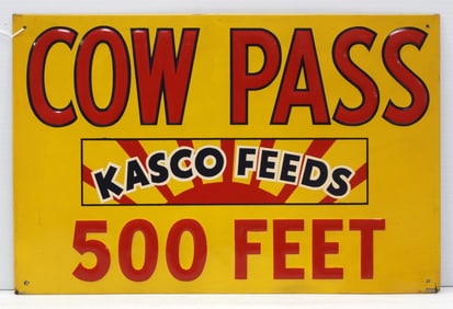 Kasco Feeds, Cow Pass 500 Feet sign