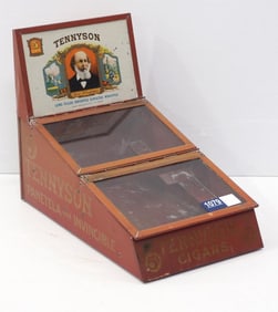 Tennyson Cigar countertop display case