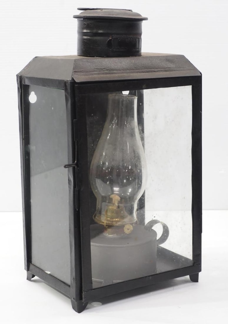 Early Dressel railroad station kerosene lamp: Early Dressel railroad station kerosene lamp