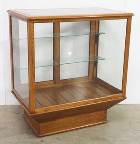 Floor model country store pedestal showcase