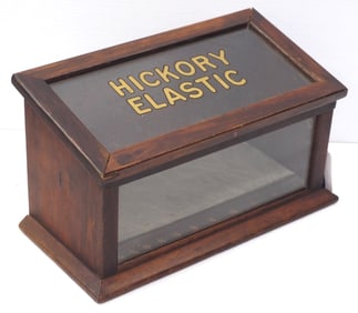 Hickory Elastic countertop display case