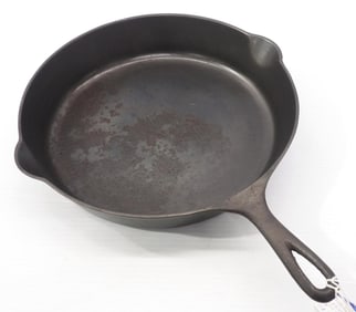 Griswold Erie No.10 cast iron skillet