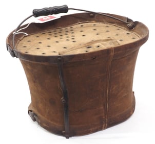 Canvas minnow bucket with handle