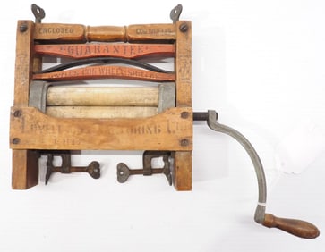 Small Guarantee wringer by Lovell Mfg. Co.