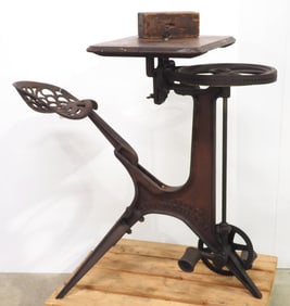 WF&S Barnes floor model pedal router