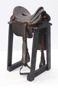 Model leather McClellan cavalry saddle