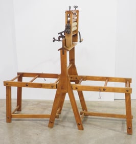 Clipper 10 hand-crank wringer on washtub stand