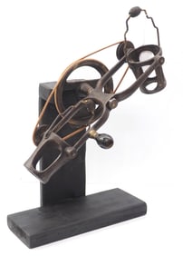 Very early hand-crack milkshake mixer