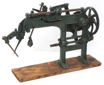 Bonanza table-mount apple peeler