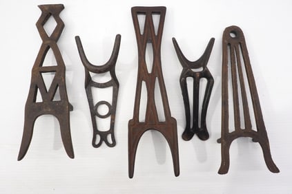 (5) Cast iron boot jacks