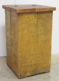 Stillwagon's Peerless Medicated Food feed bin