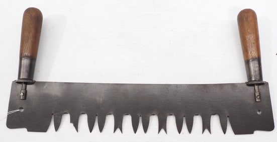 Very short 2-handle saw