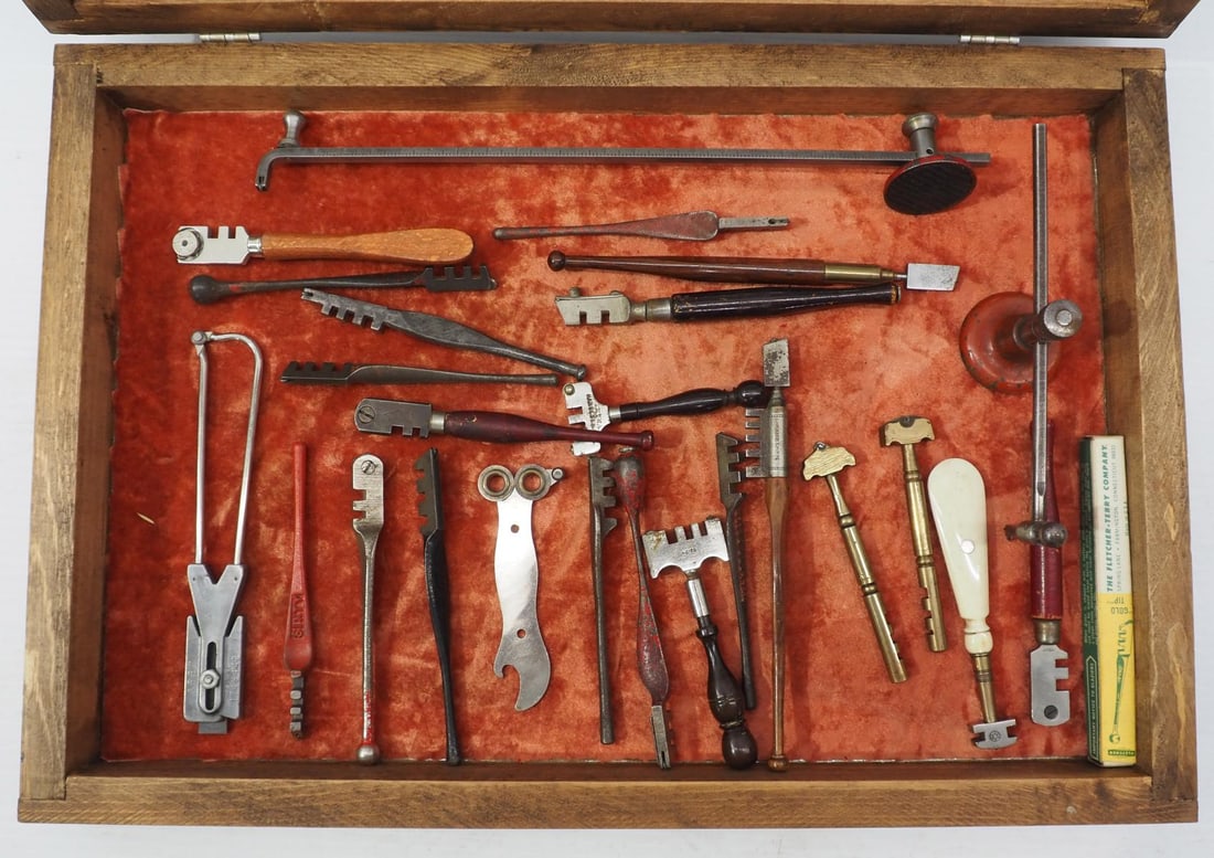 (24) Glass cutters in showcase  (1 of 2)
