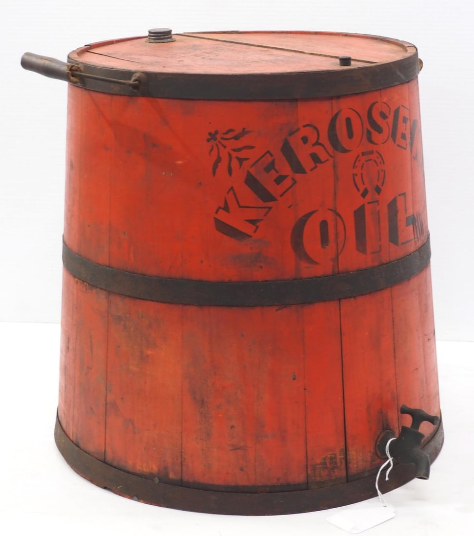 Unusual table-mount cast iron apple peeler (1 of 3)