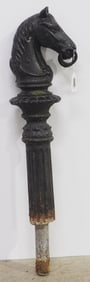 Short cast iron horse-head horse tie