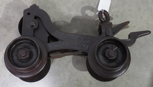 CB Weeks, Powells Patent cast iron hay carrier