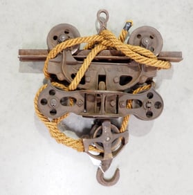 Cast iron hay carrier with CDP