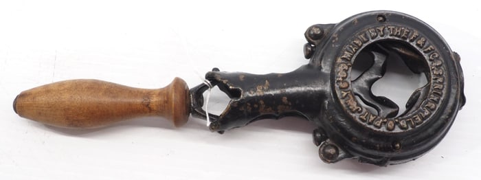 F&F hand corn sheller