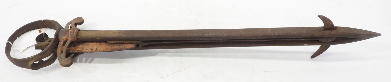 Nellis cast iron hay spear (1 of 3)