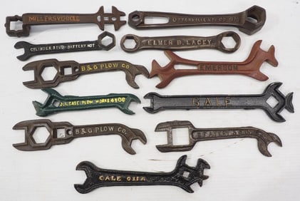 (11) Cast iron wrenches