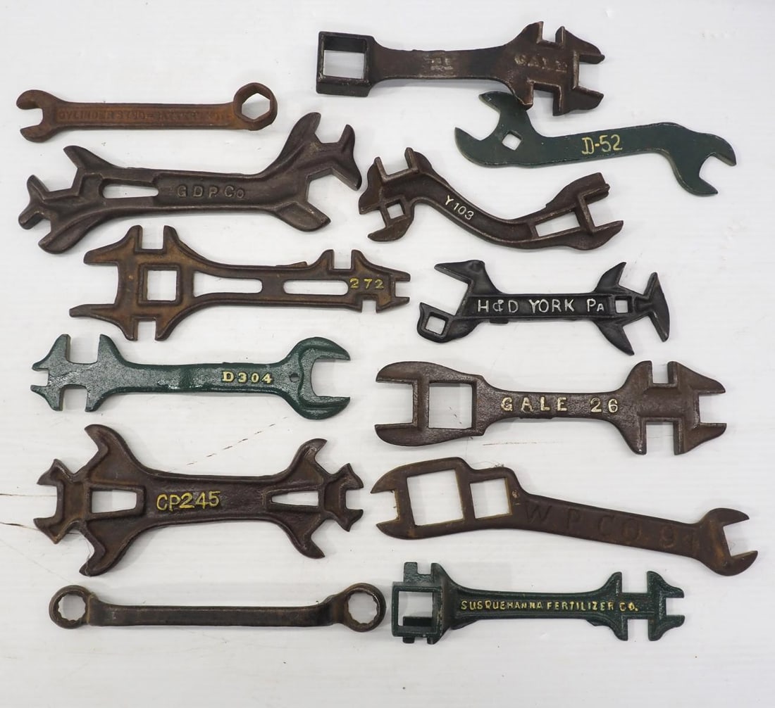 (13) Cast iron wrenches (1 of 1)
