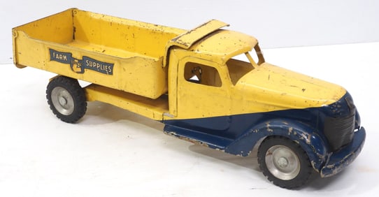 Buddy L pressed steel Farm Supplies dump truck
