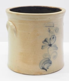 4-gallon crock with blue flower decoration
