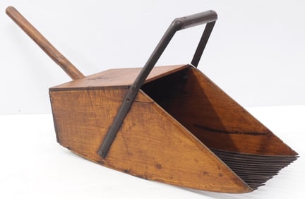 Large early wooden 2-handle cranberry scoop