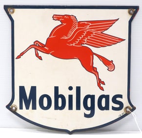 Mobilgas pump plate