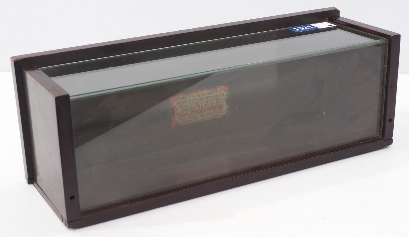 Sealpackerchief country store display case (1 of 2)