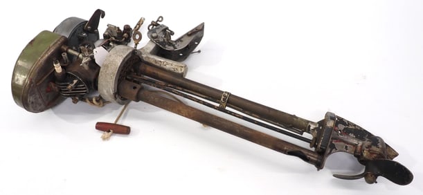 Muncie Model 1B39 outboard boat motor