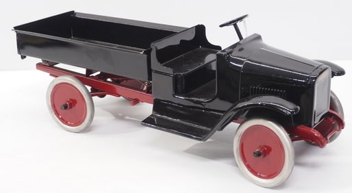 Buddy L dump bed truck