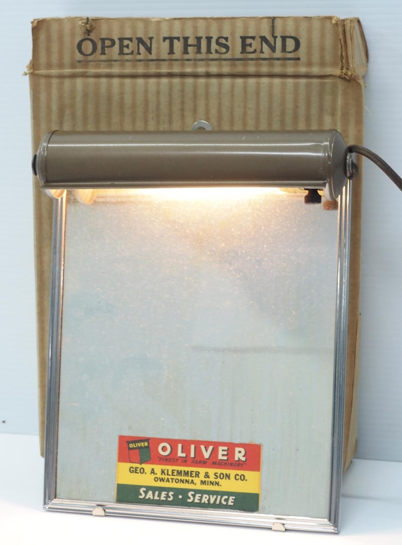 Vanity light advertising Oliver Machinery: 9"x12" vanity light advertising Oliver Machinery for Geo. A. Klemmer & Son Co., Owatonna, Minn., with original cardboard box - Good, works