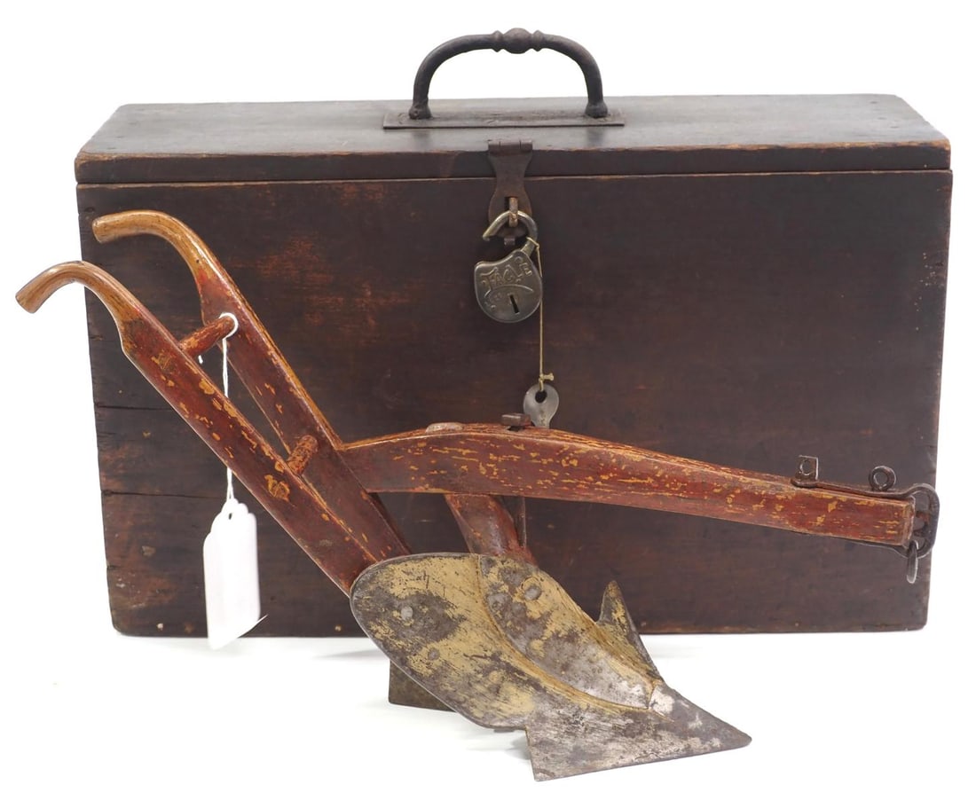 Salesman sample 1-bottom plow: Salesman sample 1-bottom plow with wooden crate and Eagle lock with key, plow measures 15"L