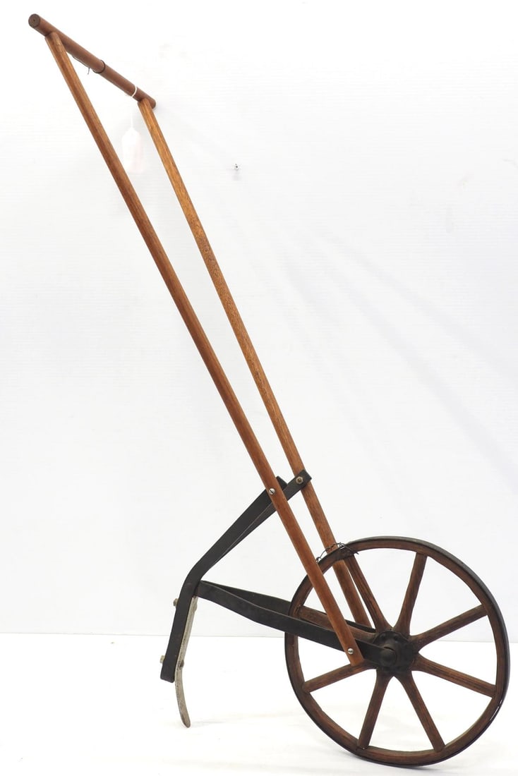 Child-size push-type cultivator (1 of 2)