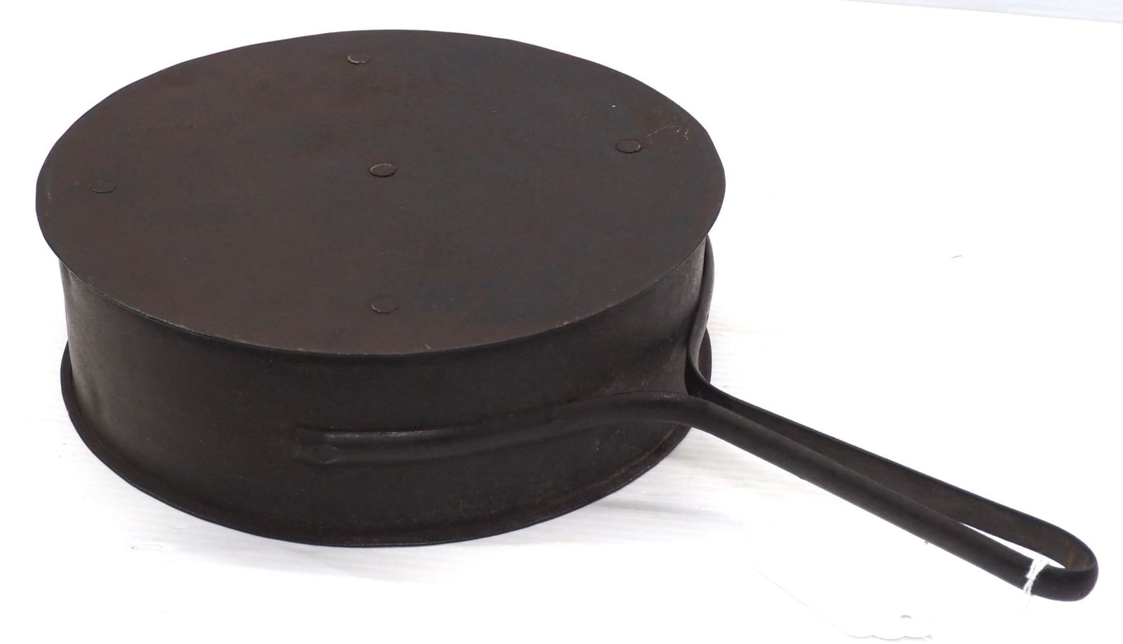 Tin fireplace chestnut roaster (1 of 2)