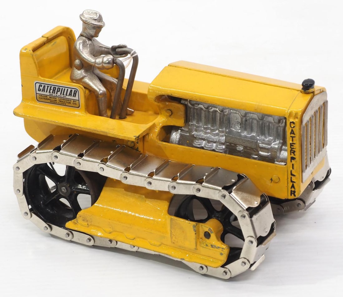 Arcade No.270Y Caterpillar Tractor (1 of 3)