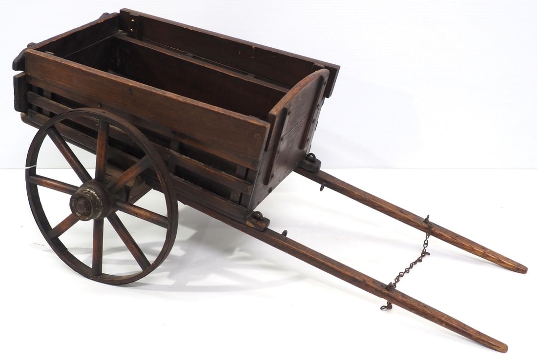 Large wooden model dump cart (1 of 4)