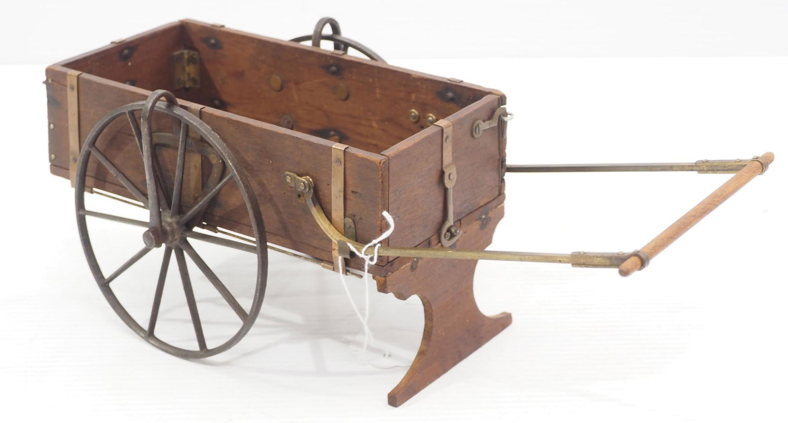 Salesman sample wooden bed pull vendor cart (1 of 3)